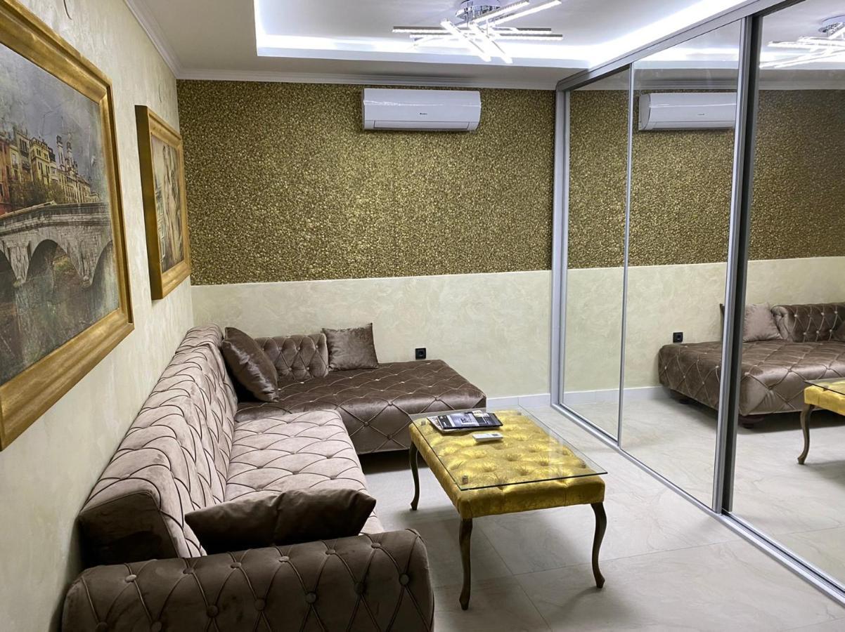 Villa Lux Aleksandar Sremska Kamenica